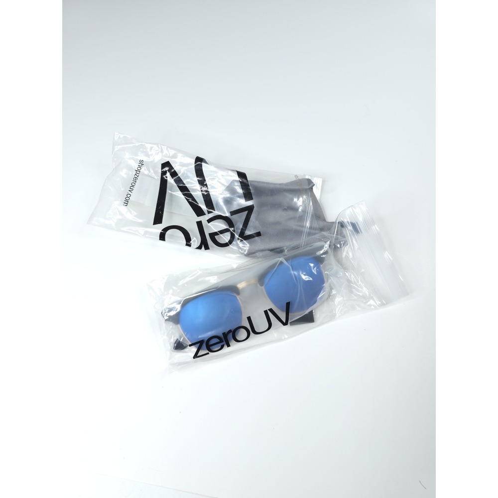 NWT ZeroUV Retro‎ Blue Black Oval Lens Sunglasses Microfiber Pouch